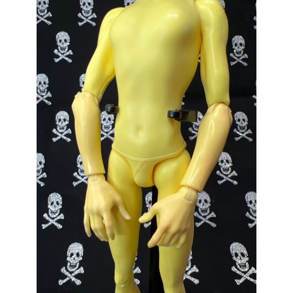 Monster High Ghoul Fair Heath Burns - Picture 3 of 6